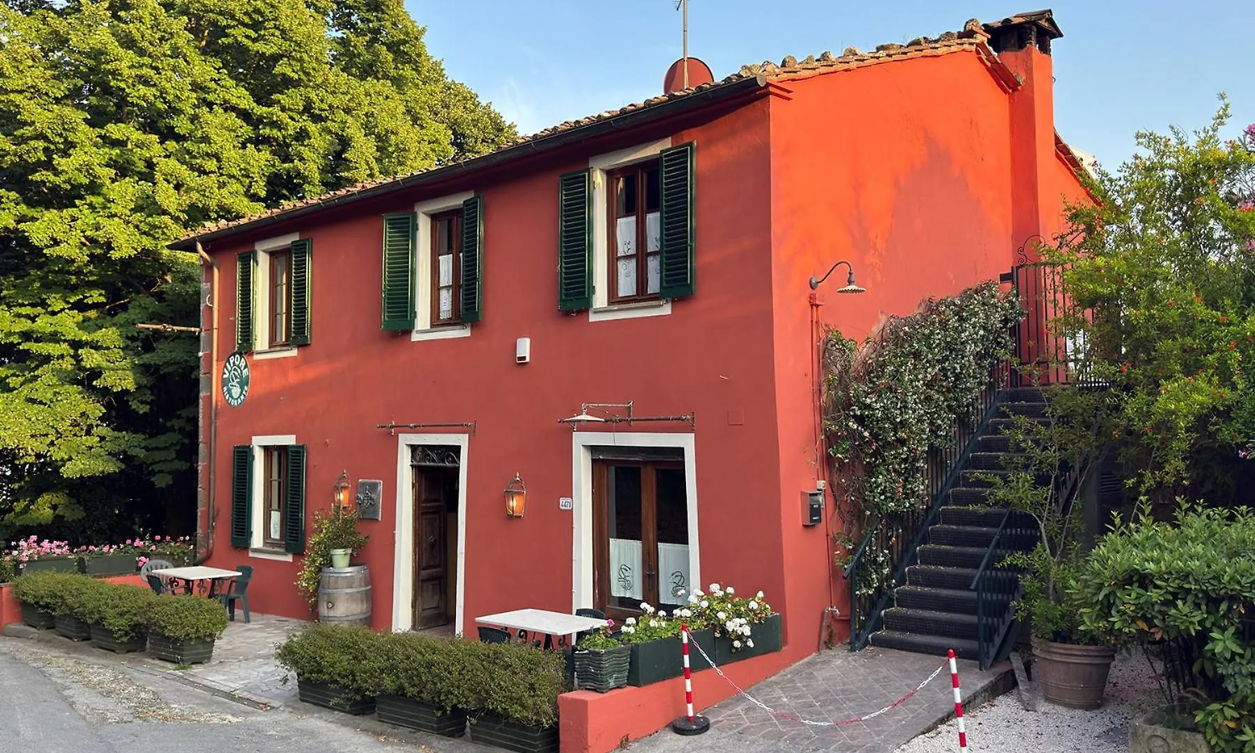 Locanda Vipore 0*, Cappella Italien